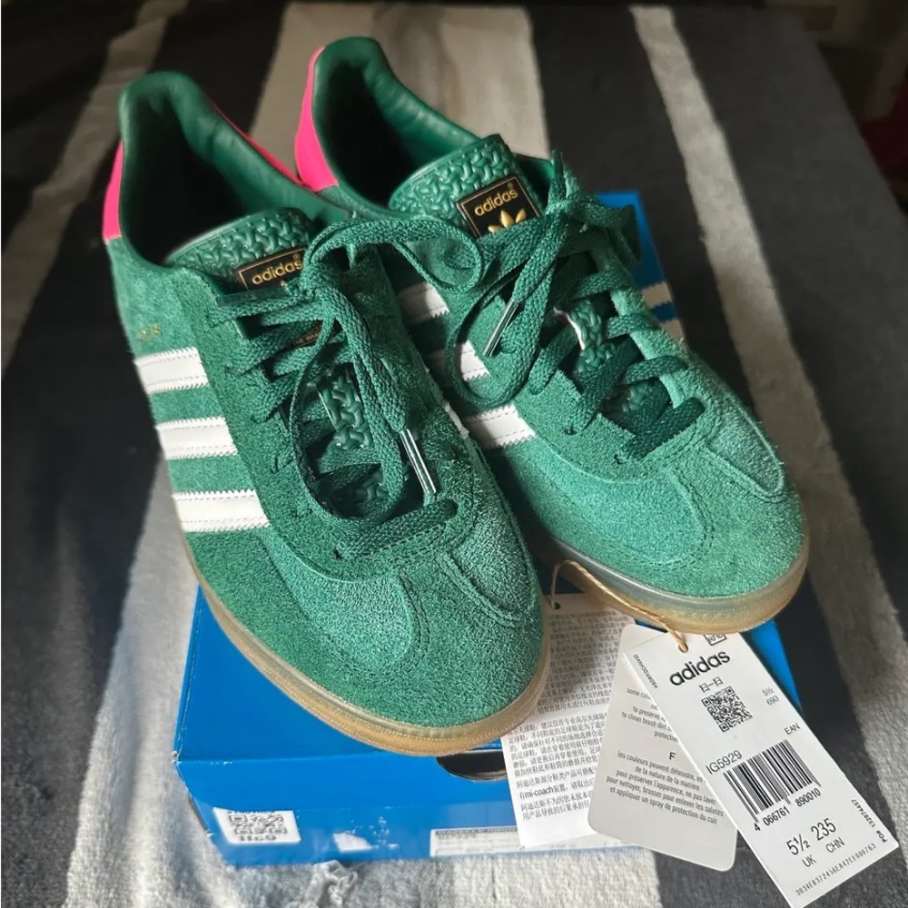 Adidas Gazelle Sneakers - Collegiate Green and Pink